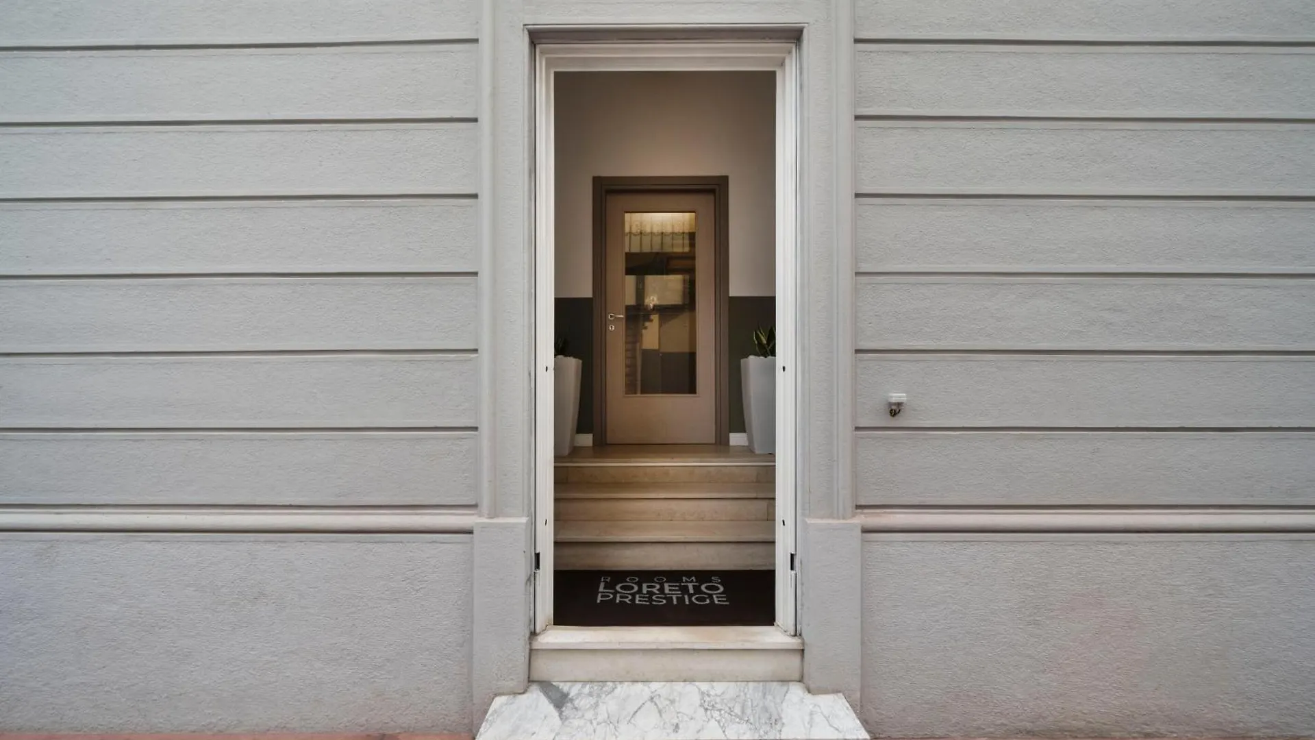 Bed & Breakfast Loreto Prestige - Parking Free & Bulb Gym Milan