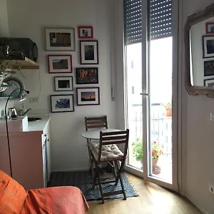 Up To Seven Bed & Breakfast