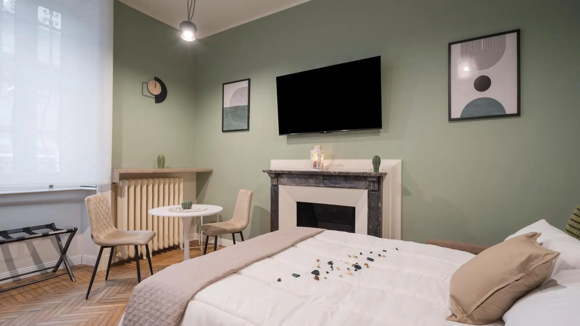 Bed & Breakfast Loreto Prestige - Parking Free & Bulb Gym Milan Italy