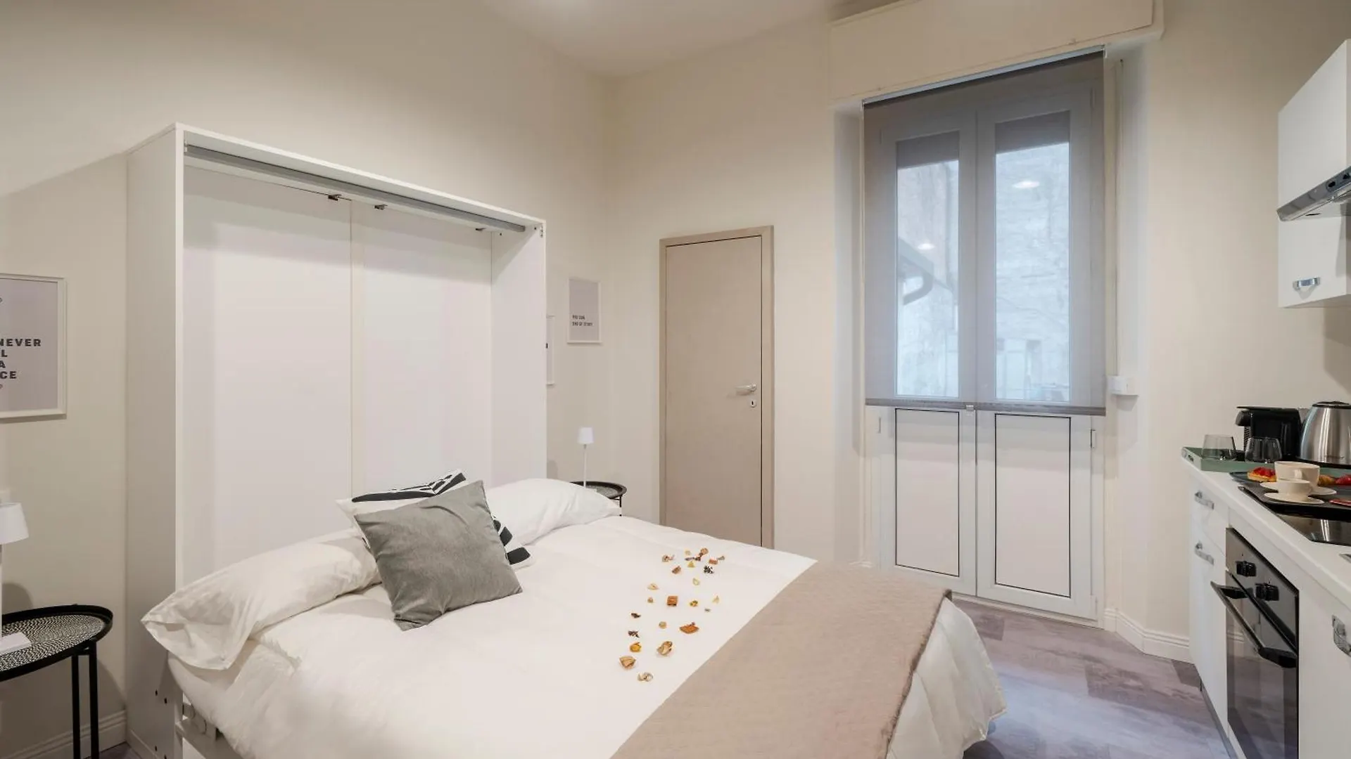 Bed & Breakfast Loreto Prestige - Parking Free & Bulb Gym Milaan Italië